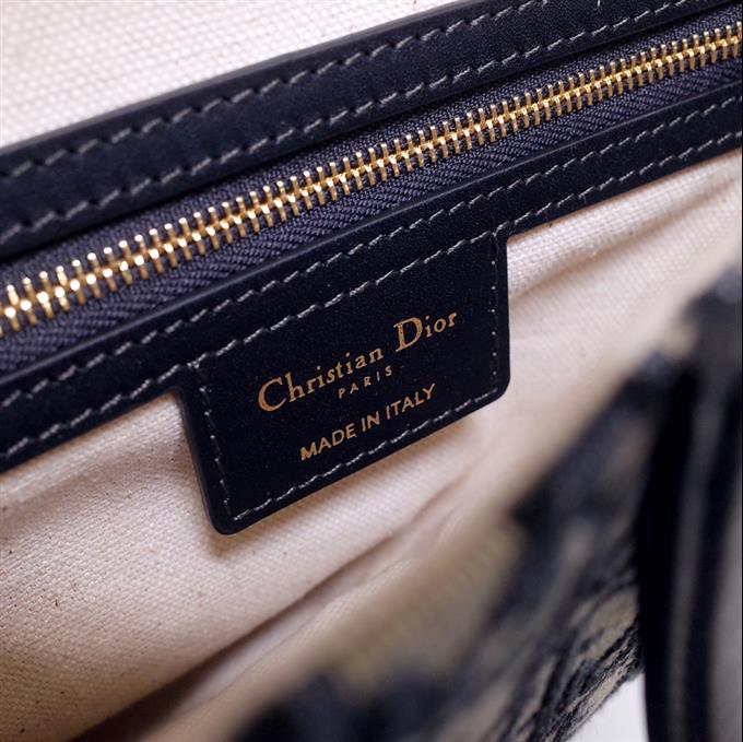 2025228Y600P21238771