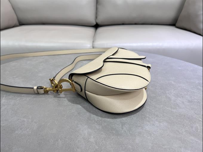 2025228Y650P212313108