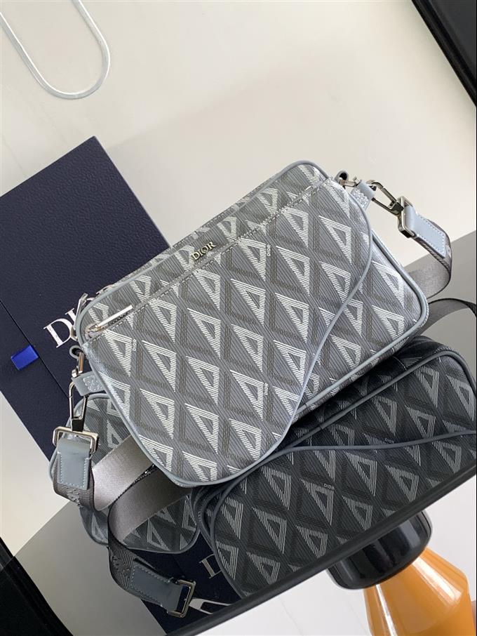 2025228Y660P21231130