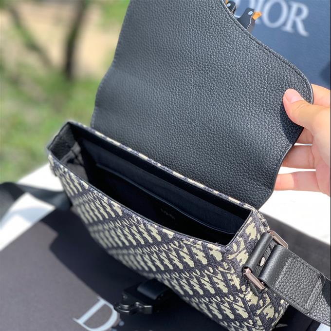 2025228Y730P21232212