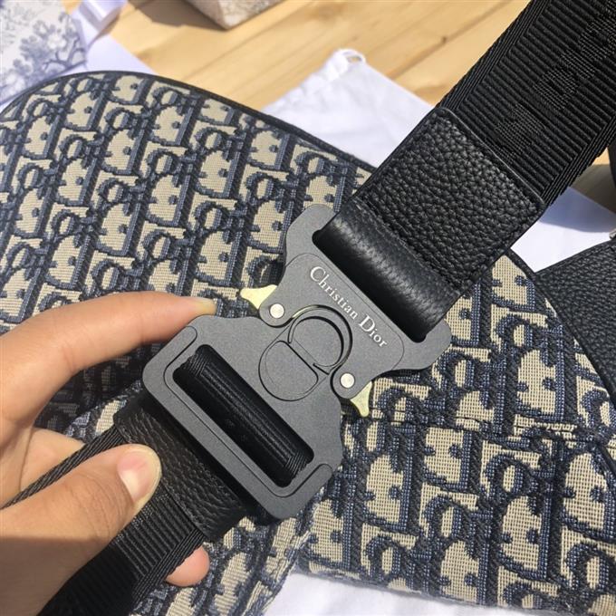 2025228Y750P21232483