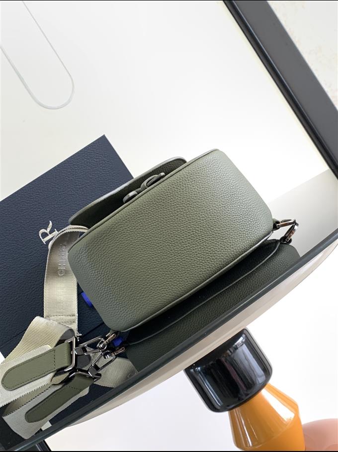 2025228Y800P21232593