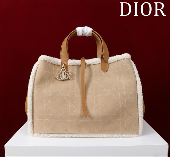 2025228Y1000P212644494