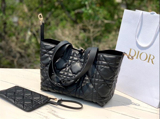 2025228Y1000P212644620