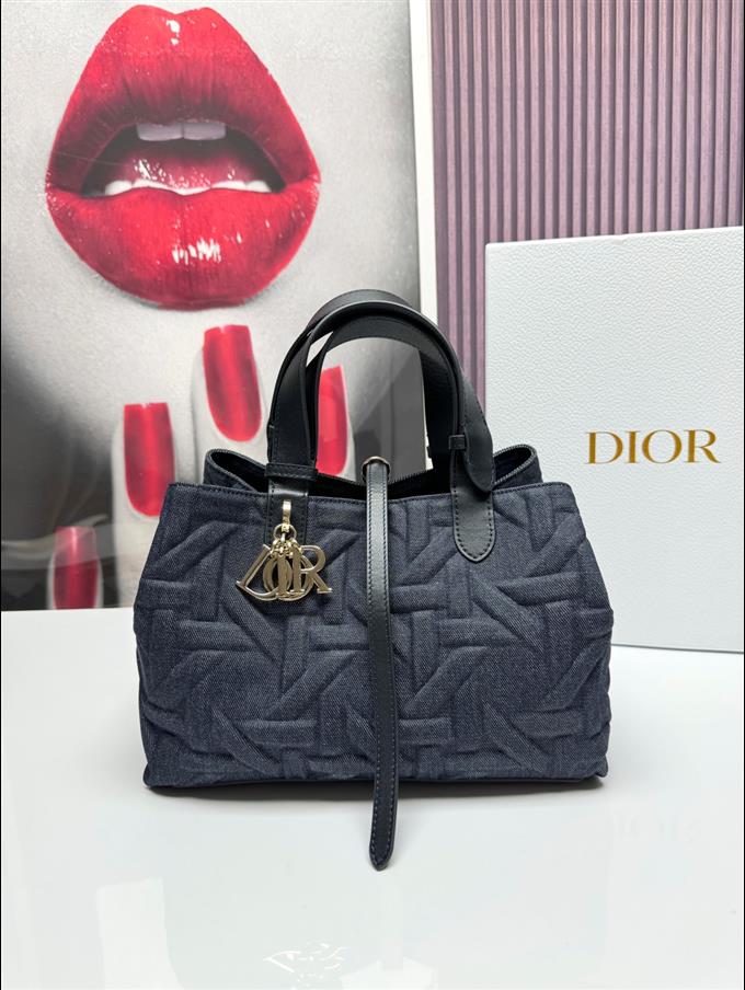 2025228Y650P212644903