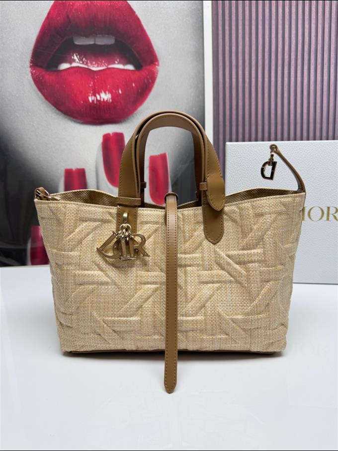 2025228Y750P212645263