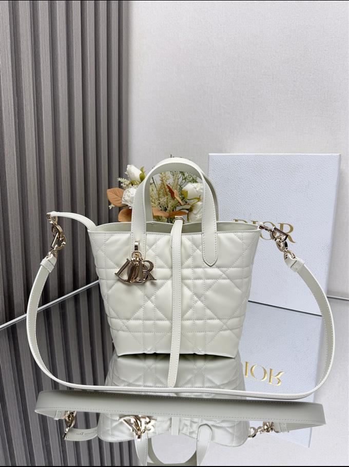 2025228Y750P212645453