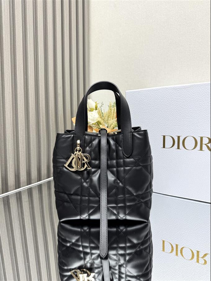 2025228Y750P212645891