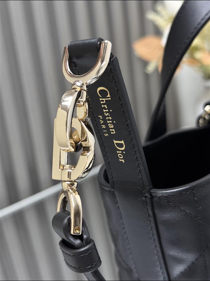 2025228Y750P212645969