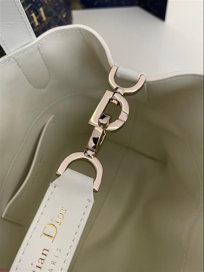 2025228Y750P212646548