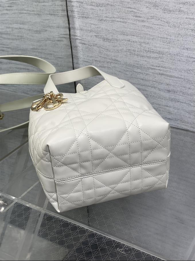 2025228Y750P212646814