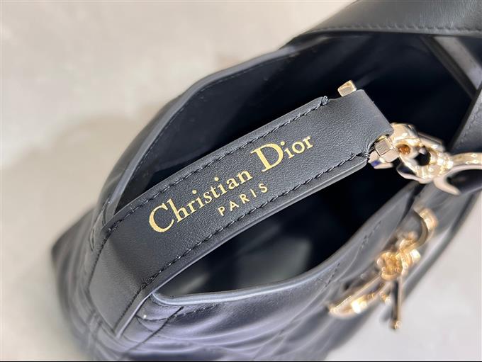 2025228Y780P212648484