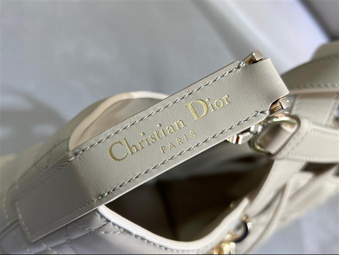 2025228Y780P212648752