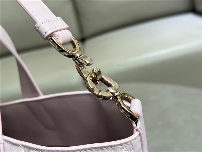 2025228Y780P212648894