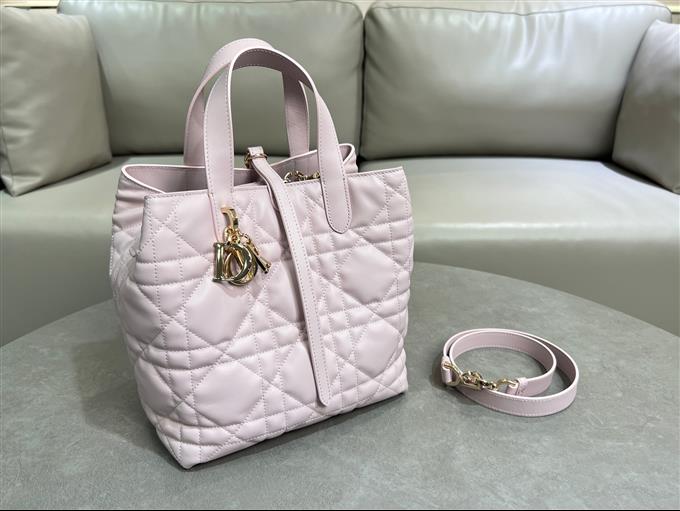 2025228Y780P212648942