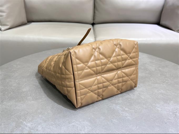 2025228Y780P212649476