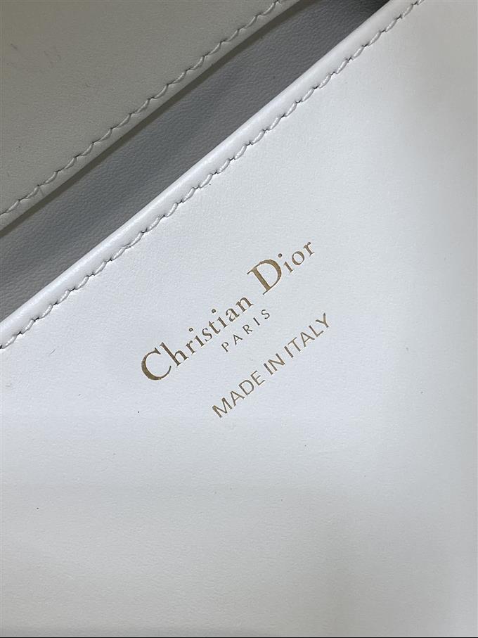 2025228Y780P212649824