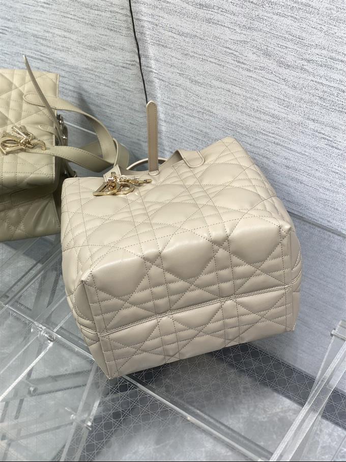 2025228Y780P212650642