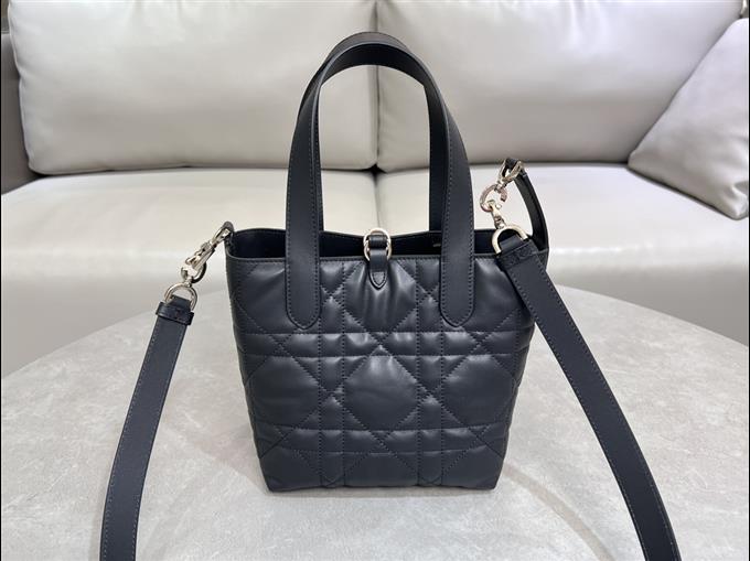 2025228Y780P212651231