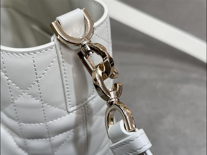 2025228Y780P212651470