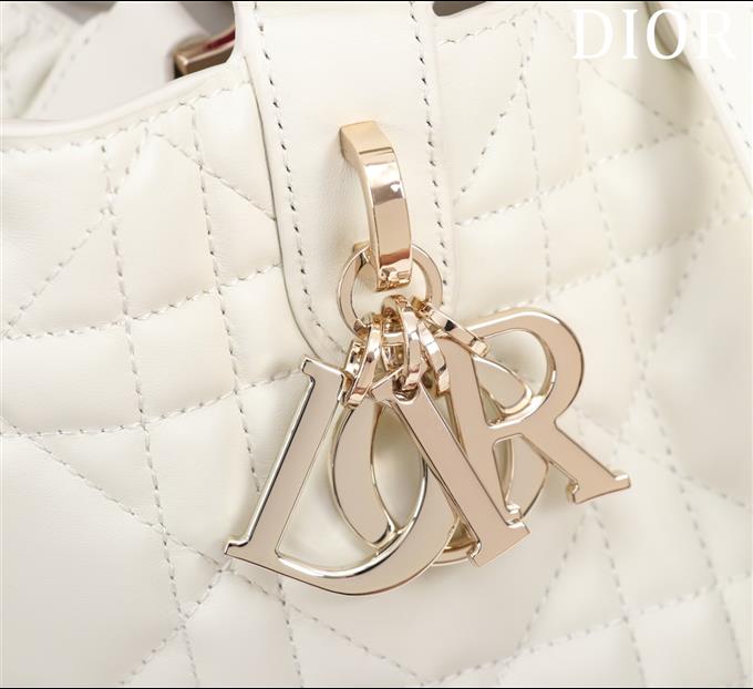 2025228Y800P212640401