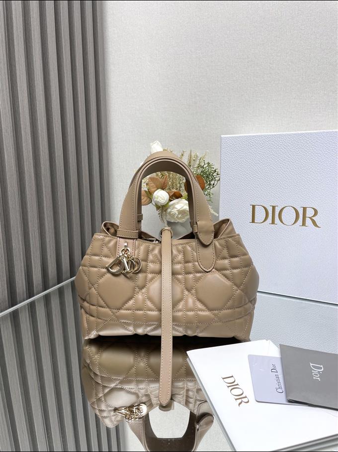 2025228Y800P212652821