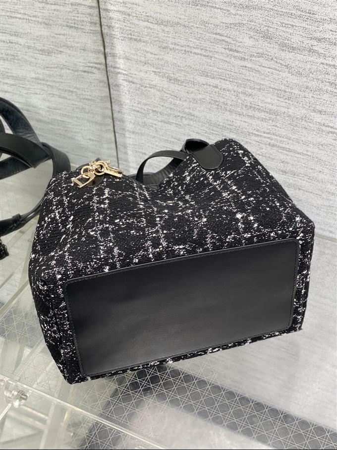 2025228Y800P212653201