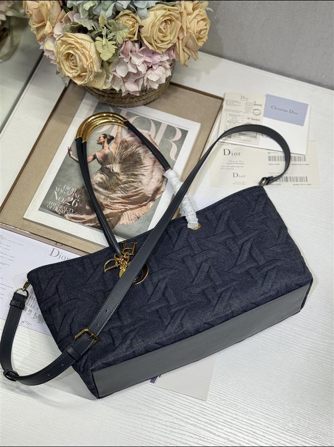 2025228Y800P212654163