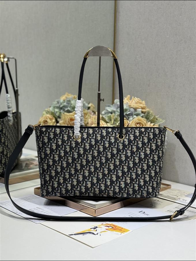 2025228Y800P212654240