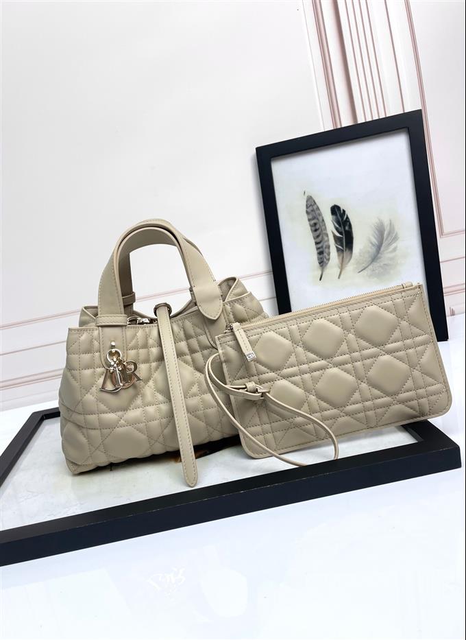 2025228Y800P212656242