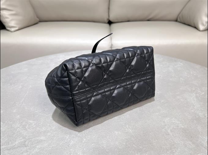 2025228Y800P212657435