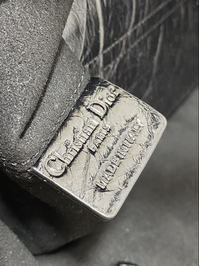 2025228Y800P212657795