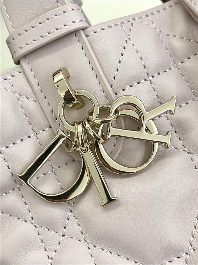 2025228Y800P212658249