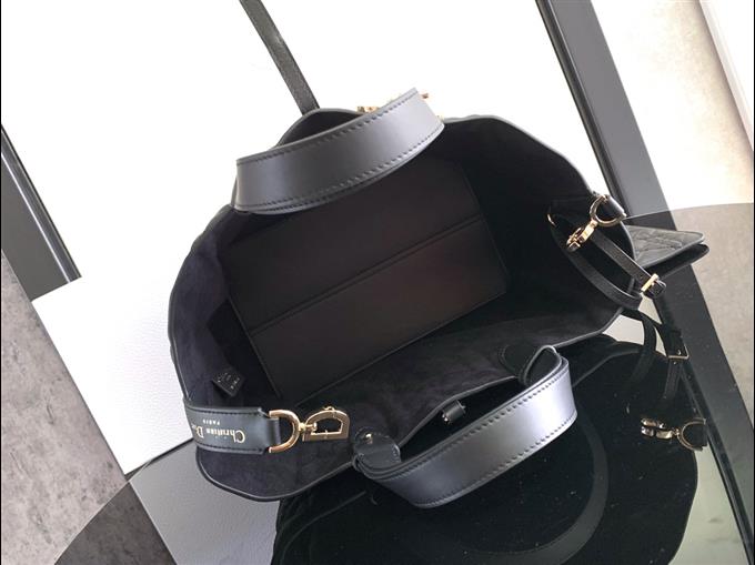 2025228Y850P212643772