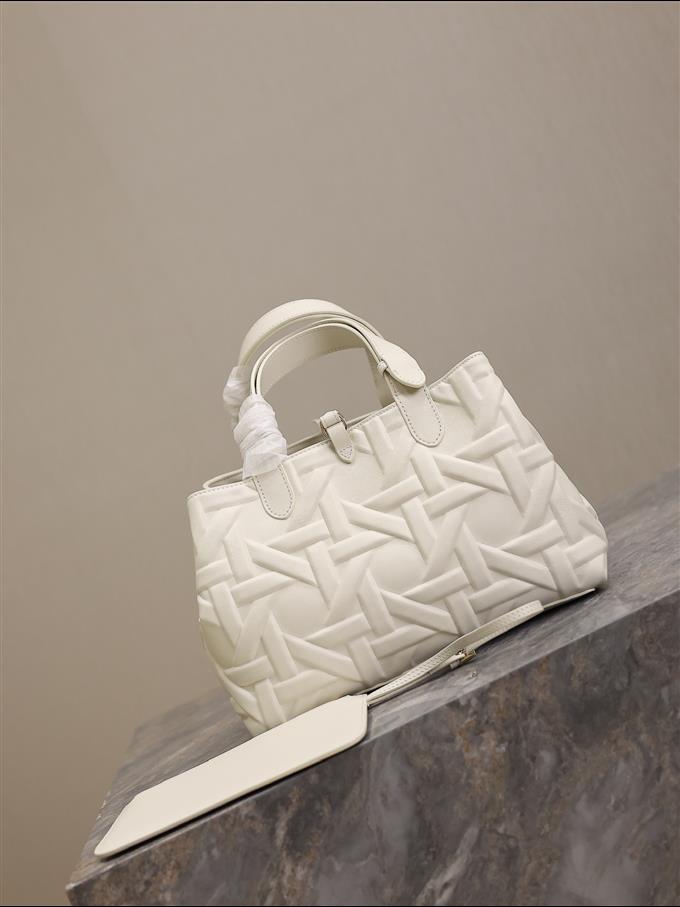 2025228Y850P212659160