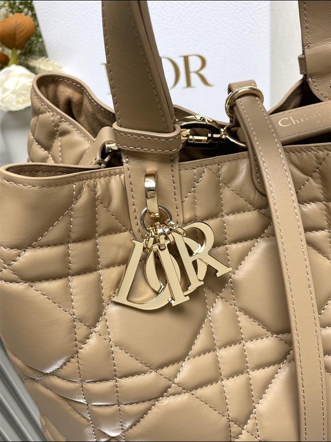 2025228Y850P212659567