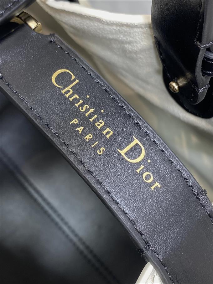 2025228Y850P212659976