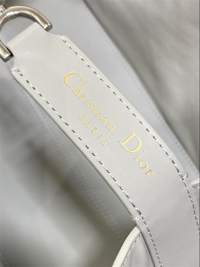 2025228Y850P21270116