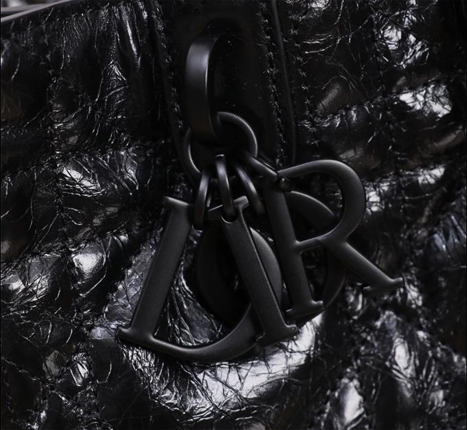 2025228Y850P21270935