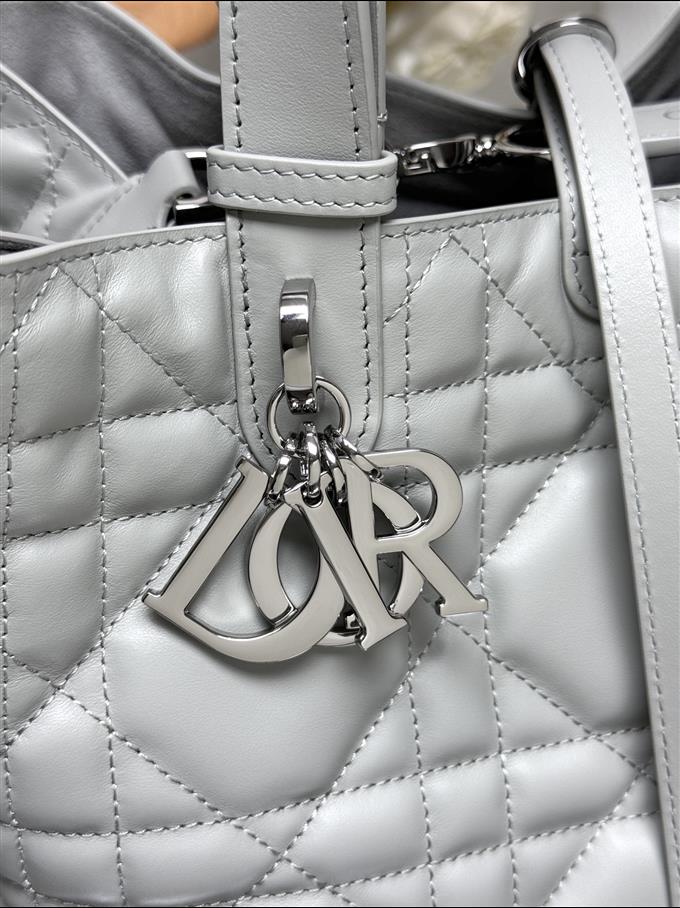 2025228Y850P21271236