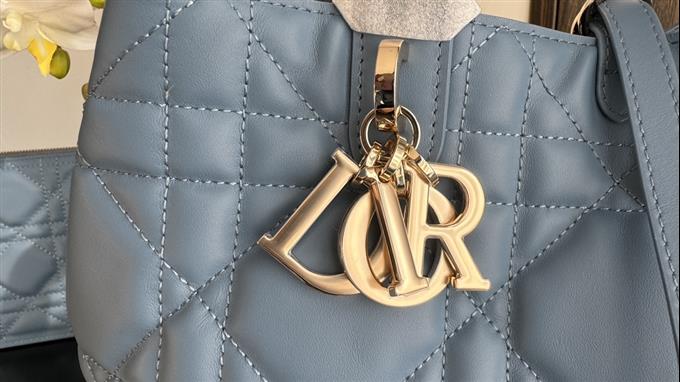 2025228Y850P212715429