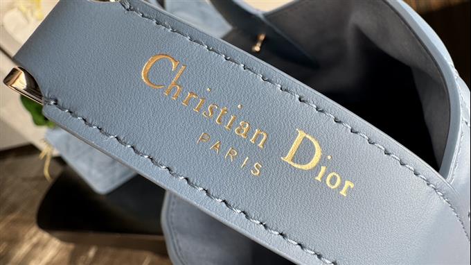 2025228Y850P212715493