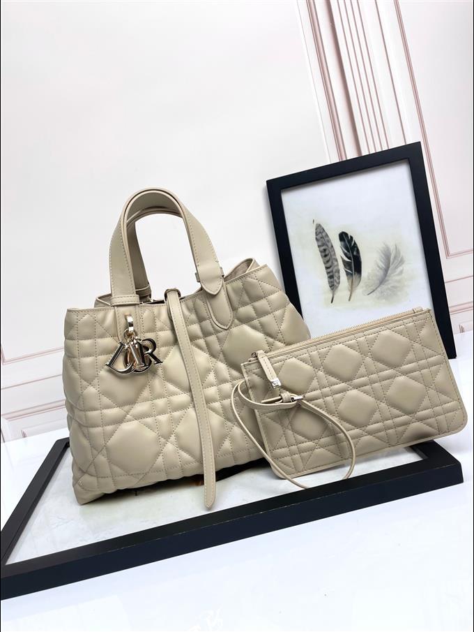 2025228Y850P21273317