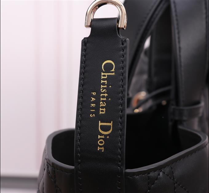 2025228Y850P21274104