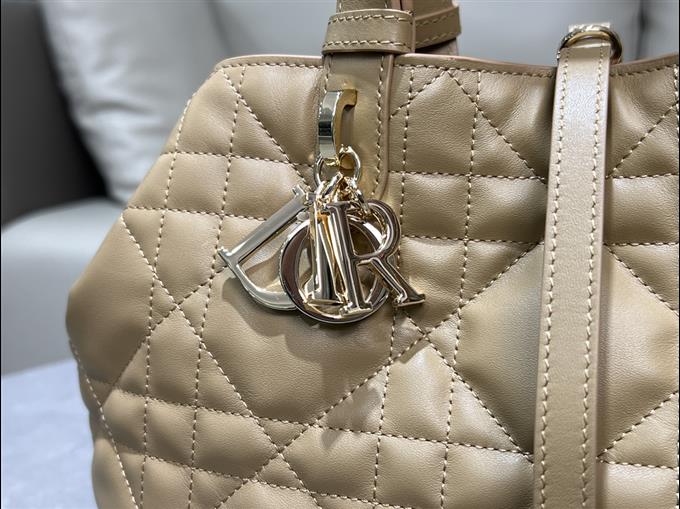 2025228Y850P21274792