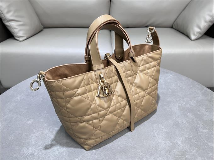 2025228Y850P21274824