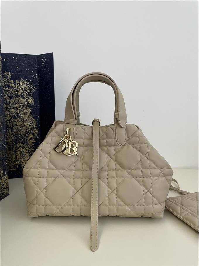 2025228Y850P21275997