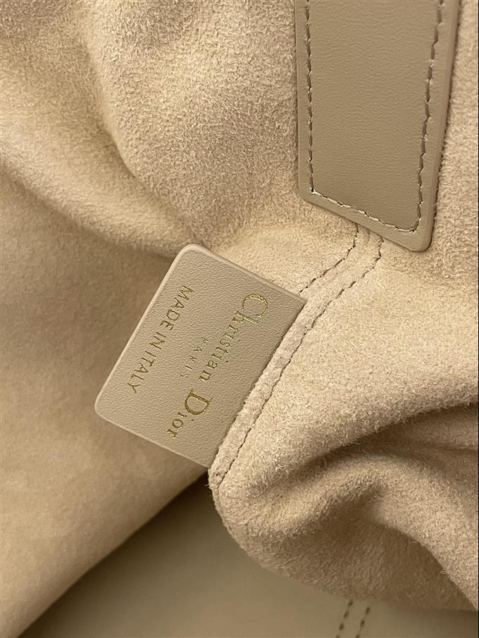 2025228Y850P21276123