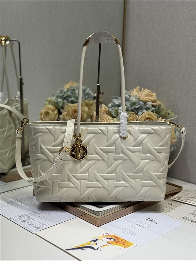 2025228Y880P21276850