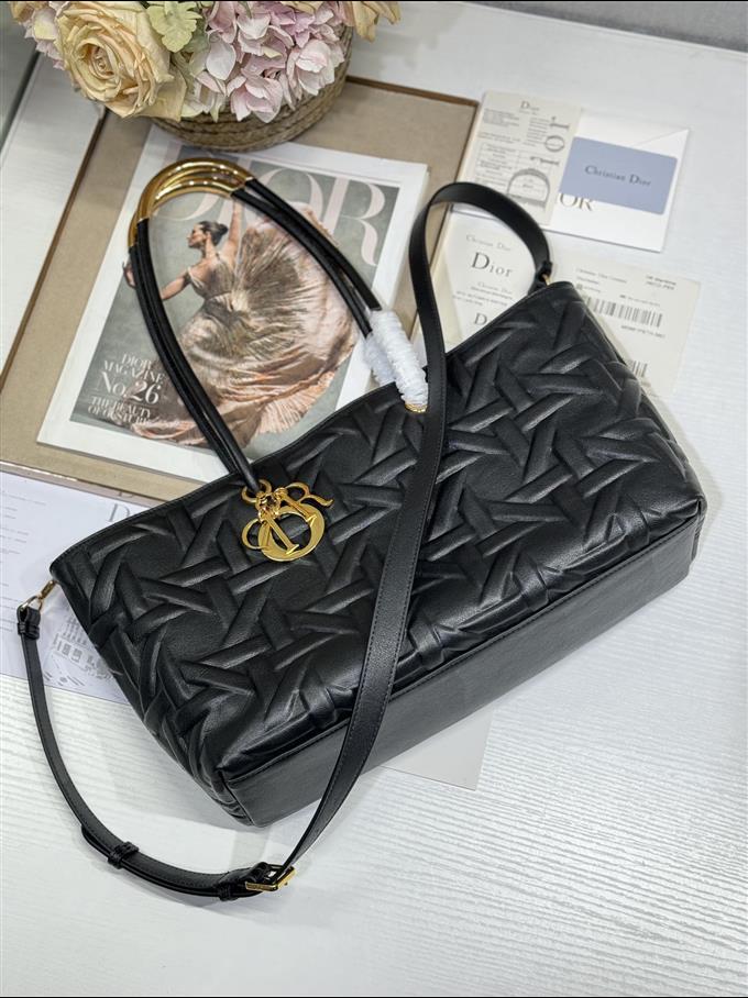 2025228Y880P21277209